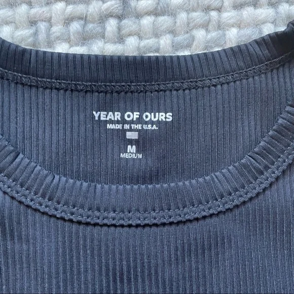 Year of Ours Black Ribbed Knit Long Sleeve Top Size Medium - Picture 3 of 6